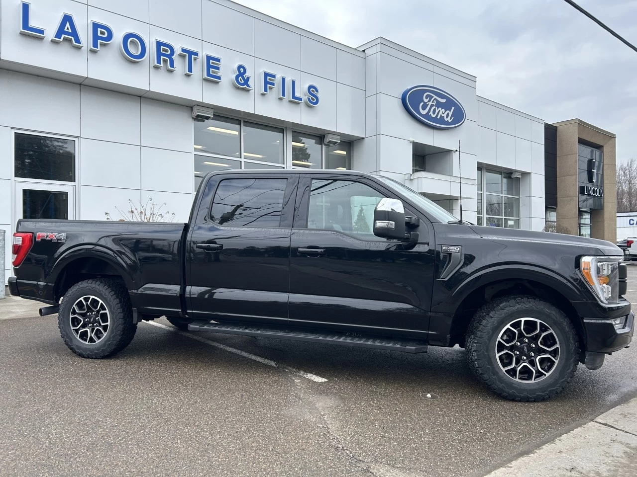 2022 Ford F-150 LARIAT Image principale