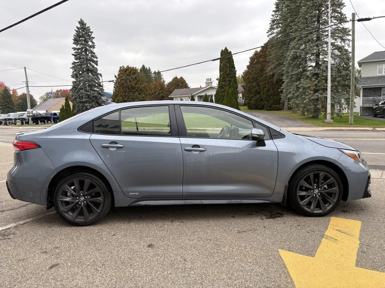 2025 Toyota Corolla SE AWD Hybrid Image principale