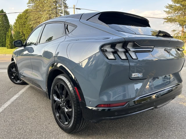 Ford Mustang Mach-E Premium X-Range 2023