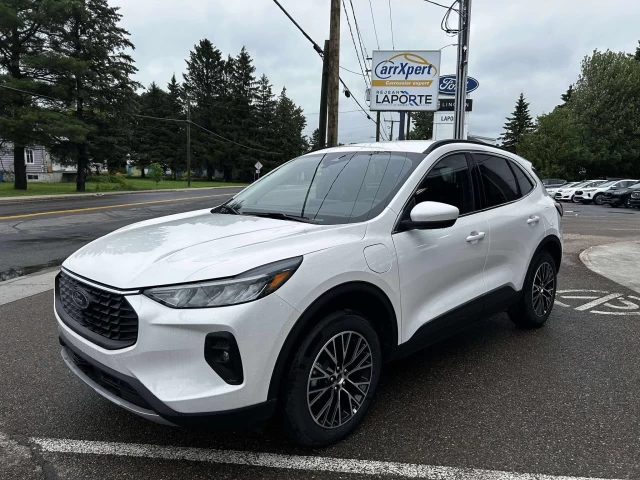 Ford Escape PHEV 2025