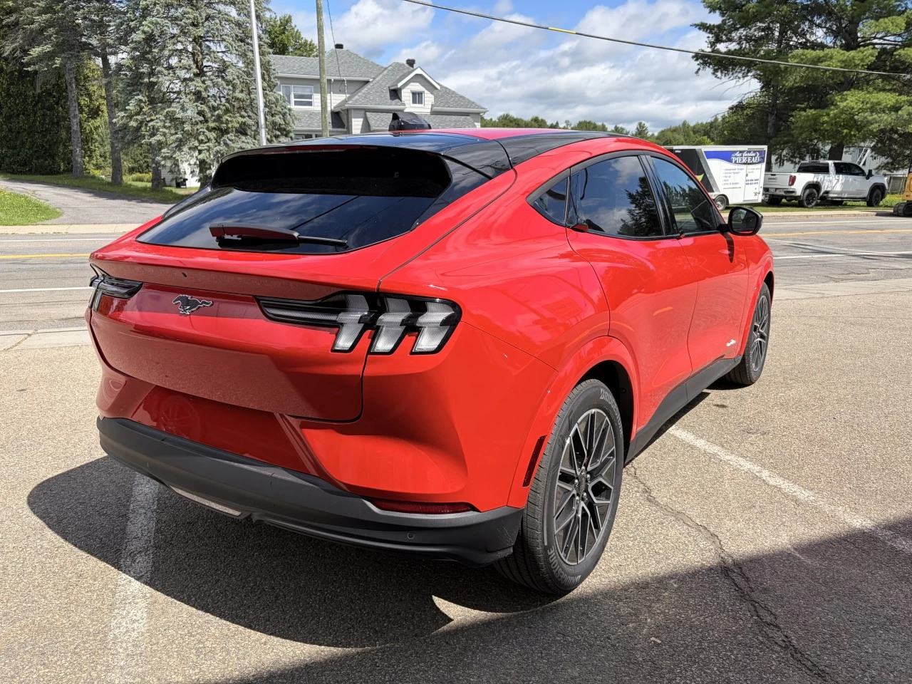 2026 Ford Mustang Mach-E PREMIUM https://www.st-norbertford.com/resize/b990ff35b810a3abc0cc817b2ca24889-1