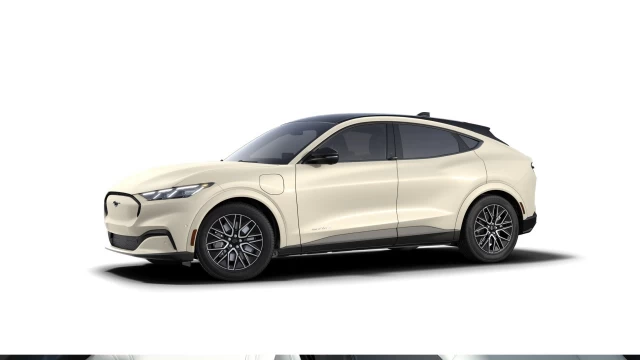 Ford Mustang Mach-E PREMIUM AWD 2025