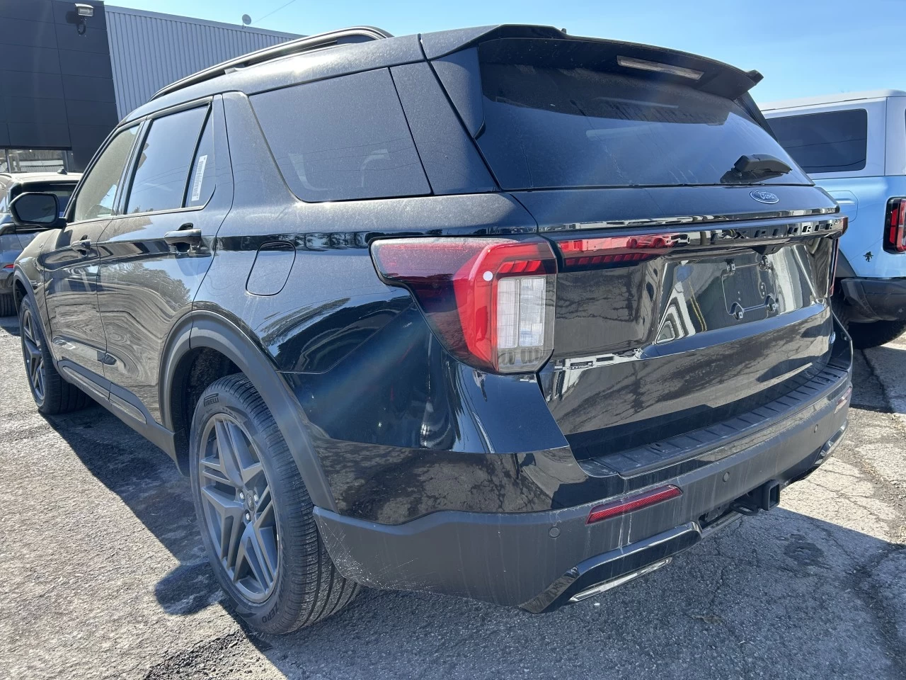 2025 Ford Explorer ST-Line Main Image