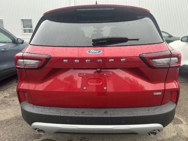 Ford Escape PHEV 2025
