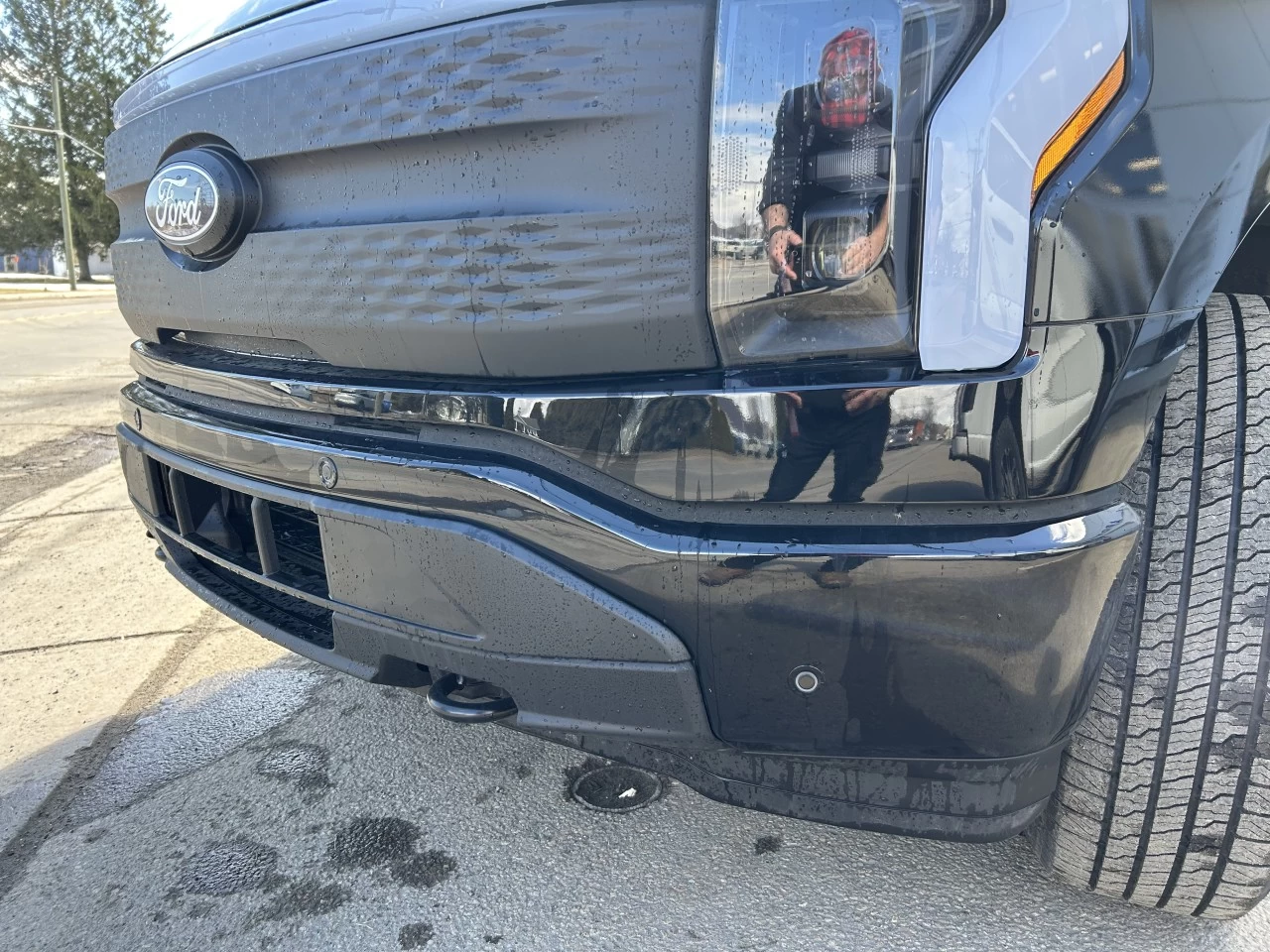 2025 Ford F-150 Lightning Flash 4WD https://www.st-norbertford.com/resize/b990ff35b810a3abc0cc817b2ca24889-1