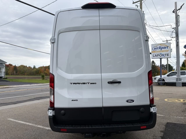 Ford Transit fourgon utilitaire T-350 148" EL Hi Rf 9500 GVWR AWD 2026