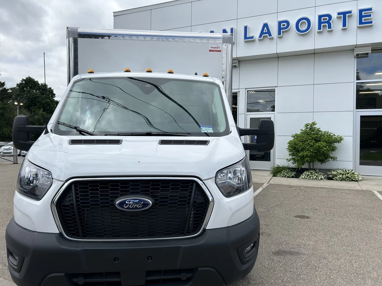 2024 Ford Transit-350 HD T-350 RWD 9950 GVWR DRW Image principale