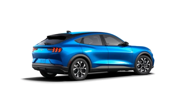 Ford Mustang Mach-E SELECT AWD 2025