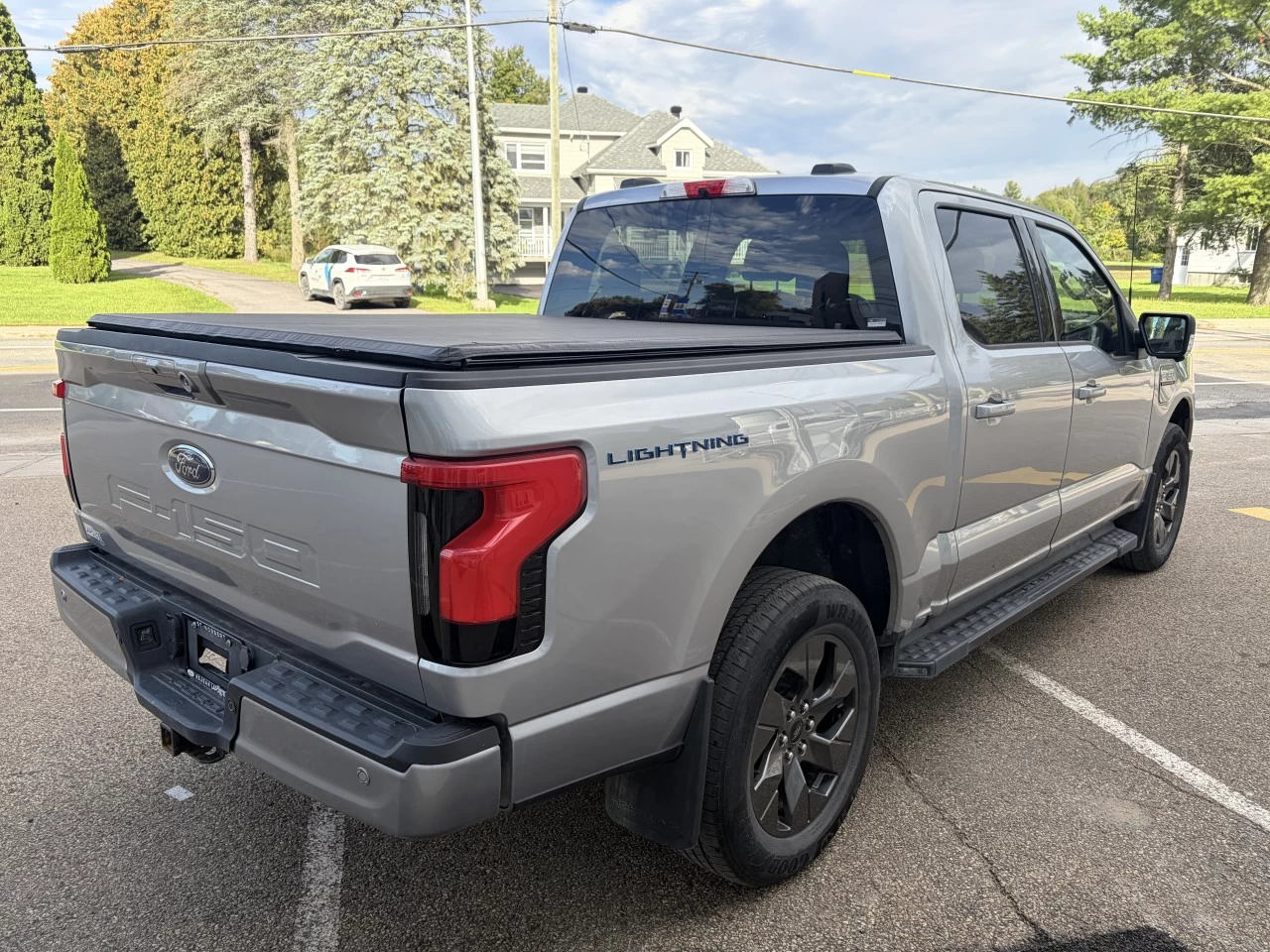 2023 Ford F-150 Lightning XLT 312A 4X4 SUPERCREW EXTENDED BATTERY RANGE https://www.st-norbertford.com/resize/b990ff35b810a3abc0cc817b2ca24889-1