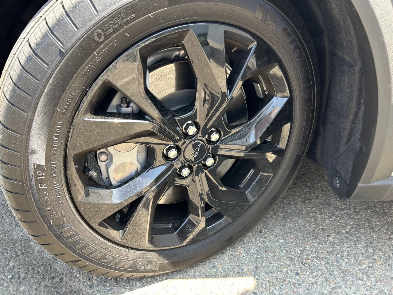 2024 Ford Mustang Mach-E Select AWD https://www.st-norbertford.com/resize/b990ff35b810a3abc0cc817b2ca24889-1