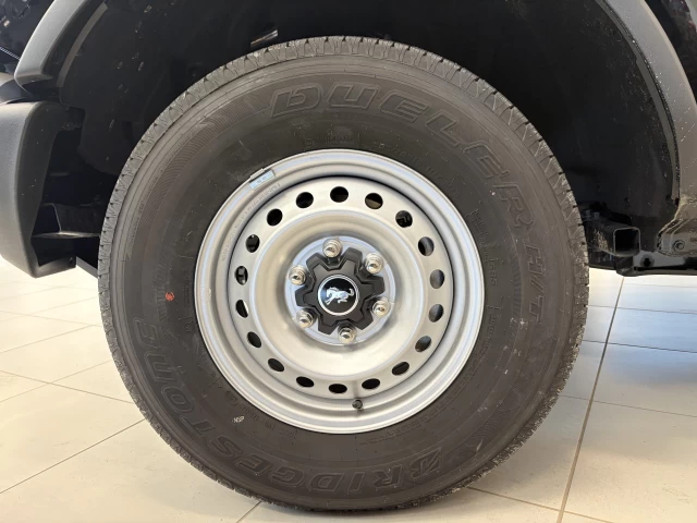 Ford Bronco Base 2026