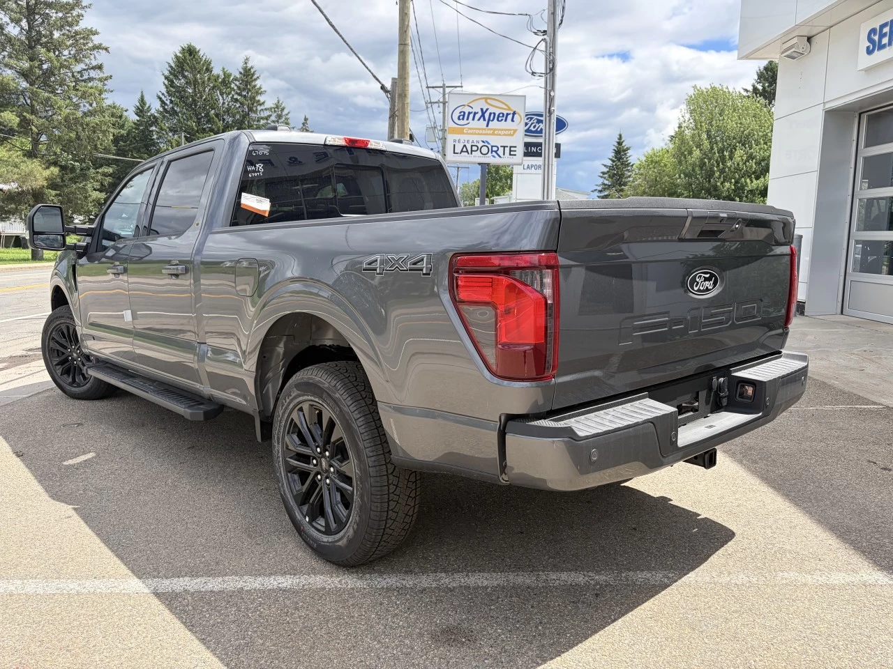 2026 Ford F-150 XLT https://www.st-norbertford.com/resize/b990ff35b810a3abc0cc817b2ca24889-1