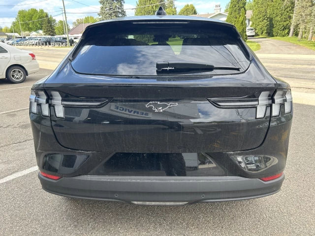 Ford Mustang Mach-E Select AWD 2025