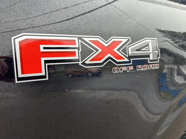 Ford F-150 LARIAT 2023