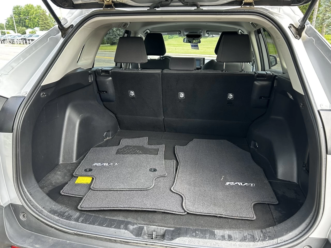 2020 Toyota RAV4 LE Main Image