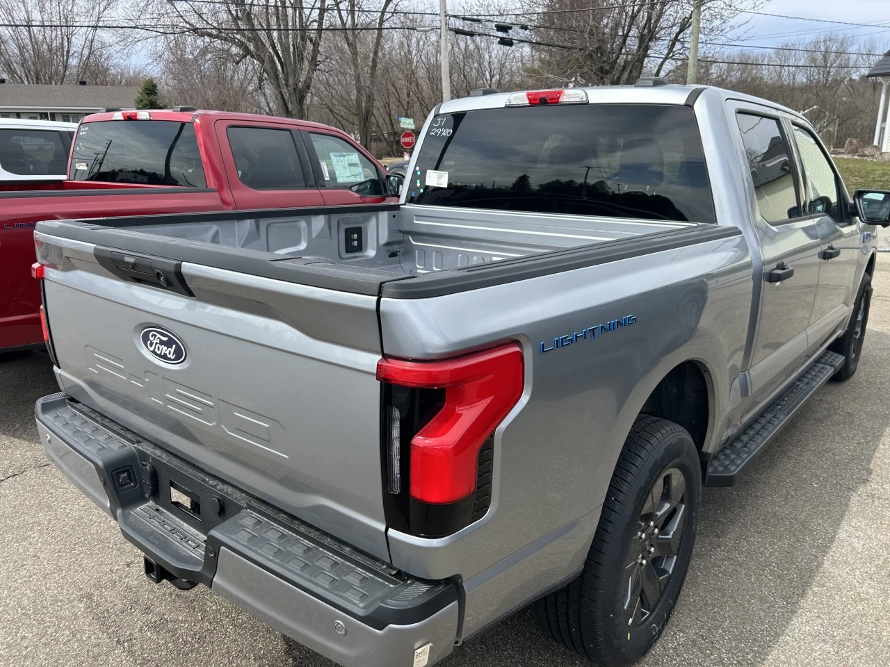 2024 Ford F-150 Lightning XLT 4x4 https://www.st-norbertford.com/resize/b990ff35b810a3abc0cc817b2ca24889-1