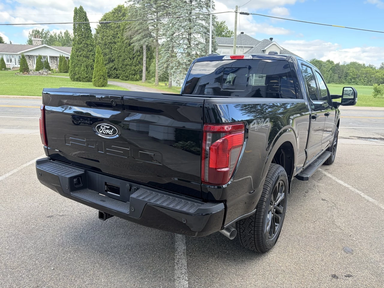 2026 Ford F-150 XLT https://www.st-norbertford.com/resize/b990ff35b810a3abc0cc817b2ca24889-1