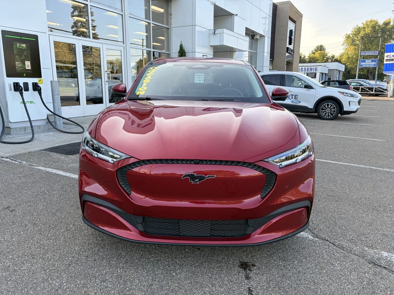 2022 Ford Mustang Mach-E SELECT 70KWH 100A CAMÉRA 360  SIÈGES AVANT CHAUFFANT https://www.st-norbertford.com/resize/b990ff35b810a3abc0cc817b2ca24889-1
