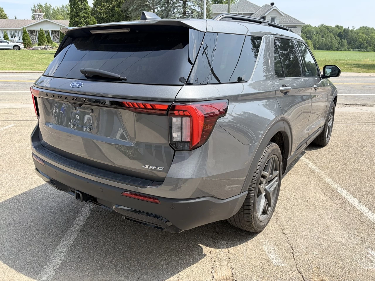 2026 Ford Explorer ST-Line https://www.st-norbertford.com/resize/b990ff35b810a3abc0cc817b2ca24889-1
