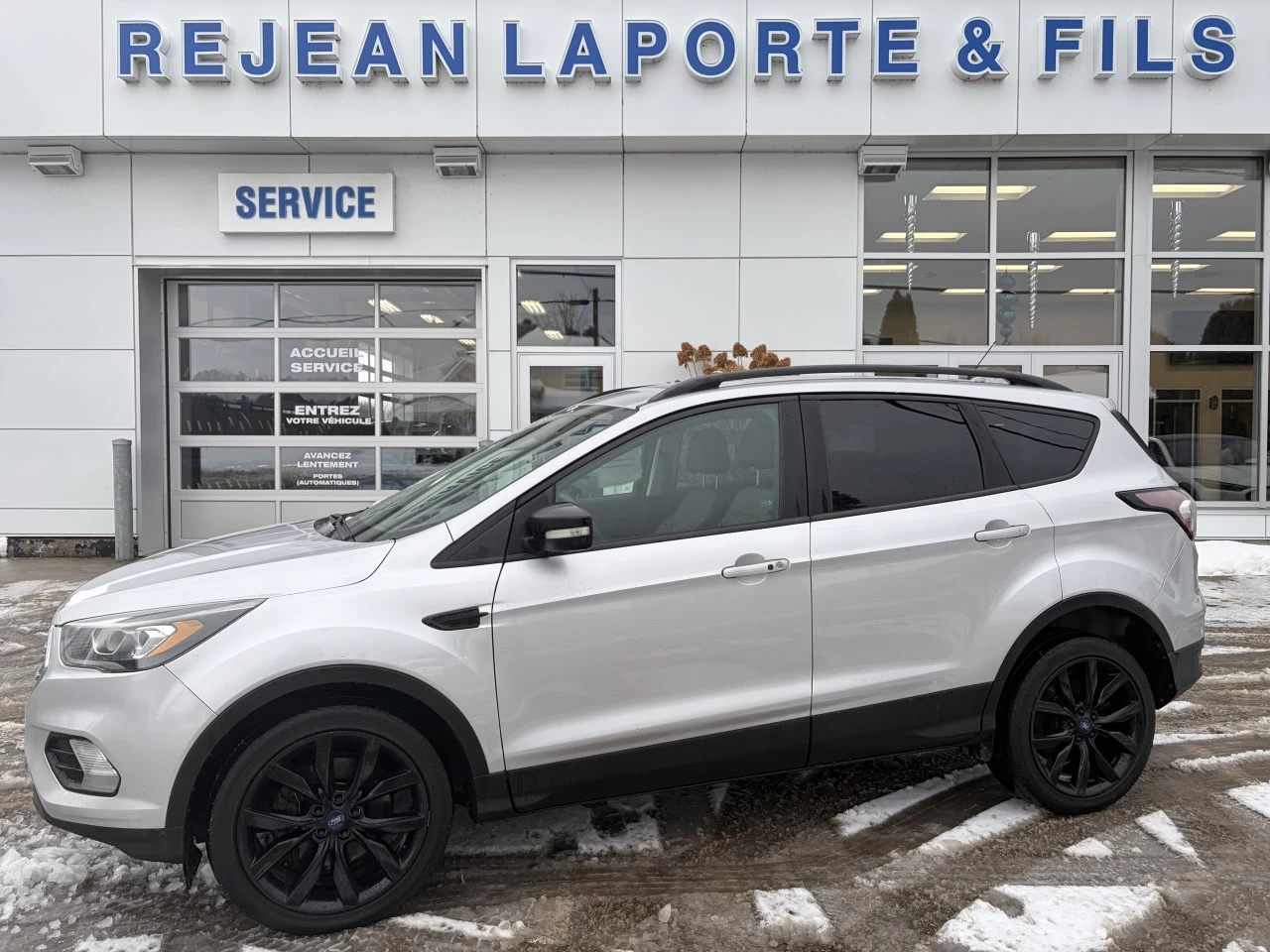 2017 Ford Escape TITANIUM AWD 2.0L, CUIR, GPS, TOIT PANO SYNC3 CAMÉRA DE RECUL https://www.st-norbertford.com/resize/b990ff35b810a3abc0cc817b2ca24889-1