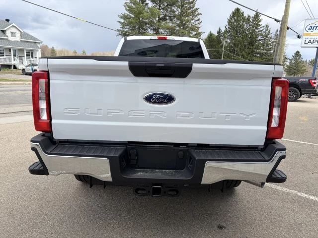 Ford F-250 Super Duty XLT 2026