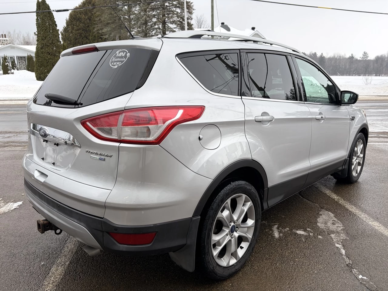 2015 Ford Escape Titanium AWD CUIR TOIT PANO BLUETOOTH SIEGES CHAUFFANTS Image principale