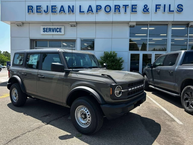 Ford Bronco Base 2025