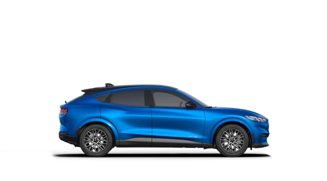 Ford Mustang Mach-E PREMIUM AWD 2025