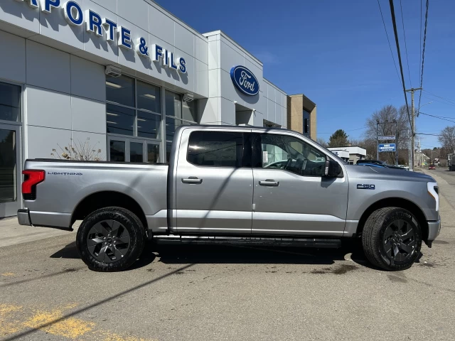 Ford F-150 Lightning FLASH 2025