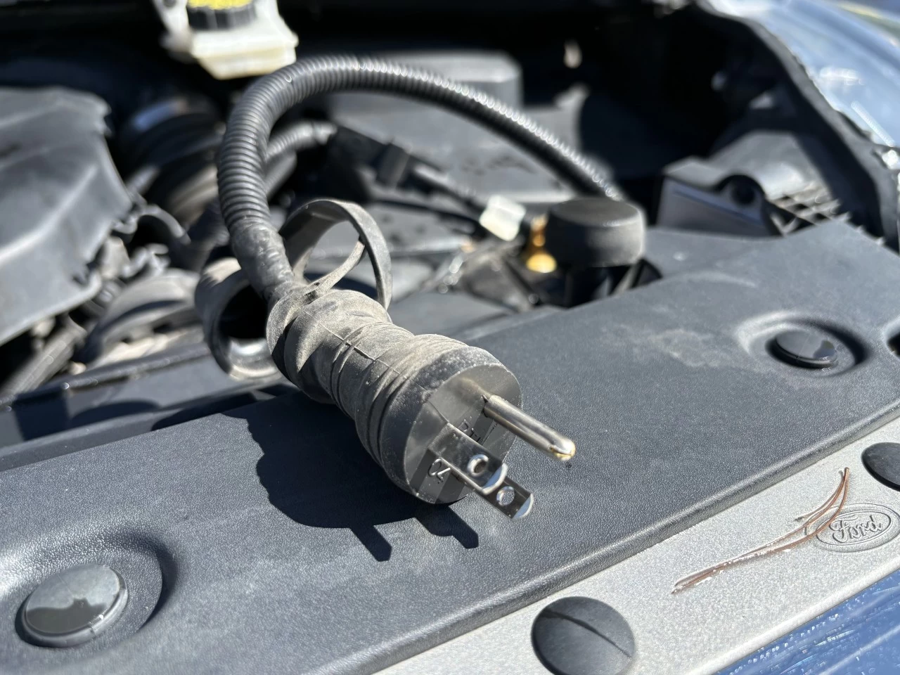 2019 Ford Escape SEL Main Image