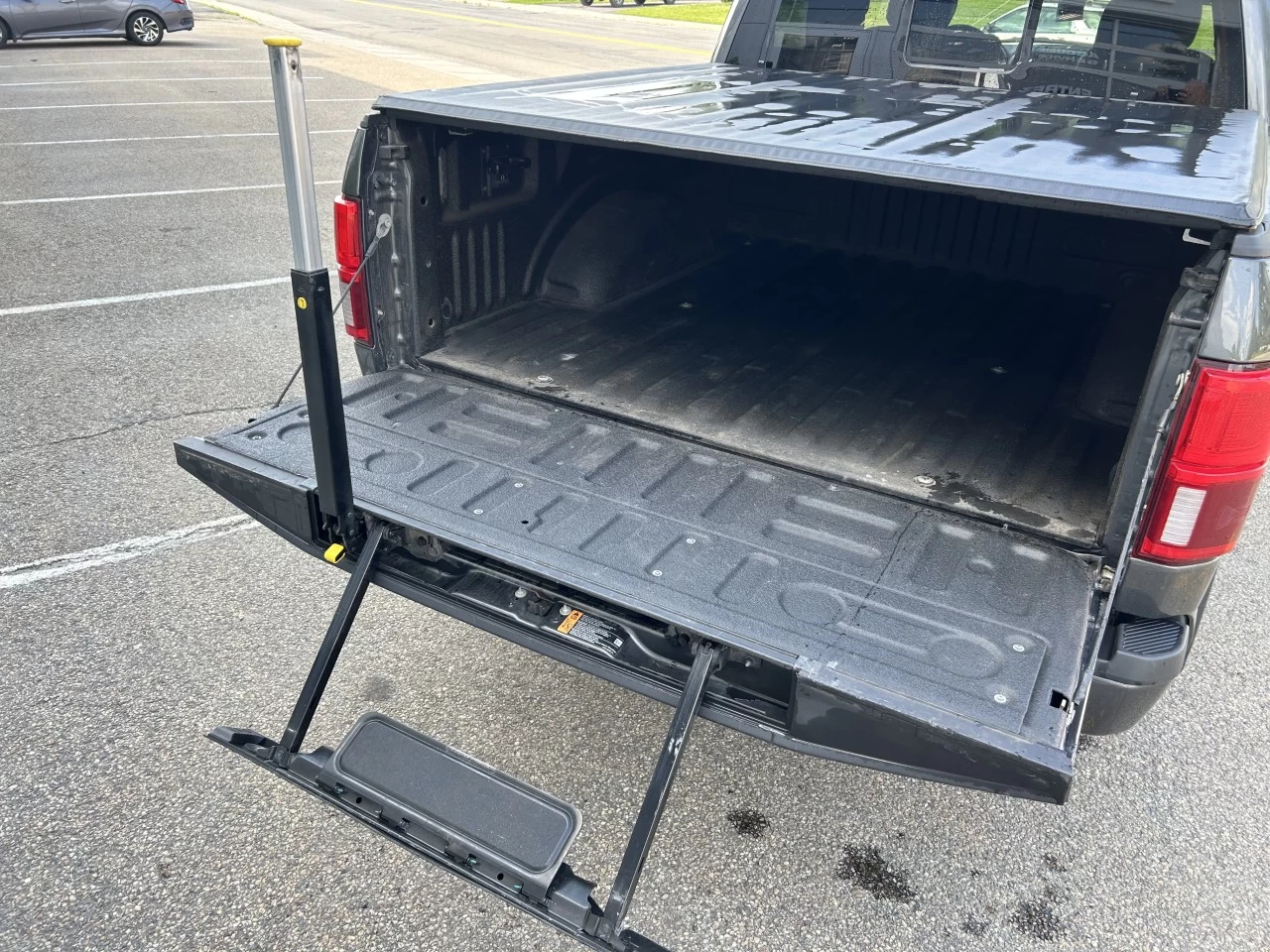 2020 Ford F-150 LARIAT Image principale