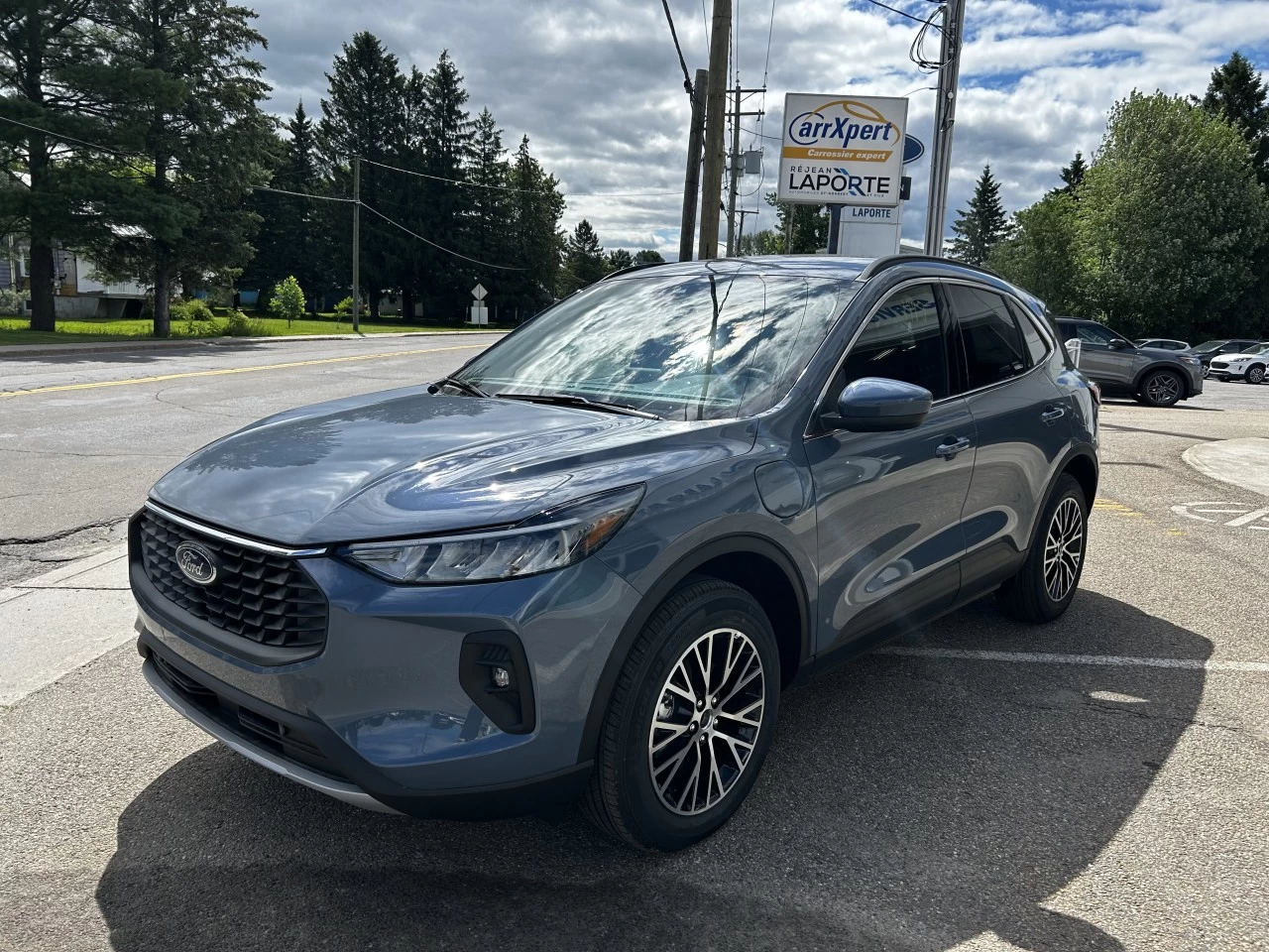 2025 Ford Escape PHEV Image principale