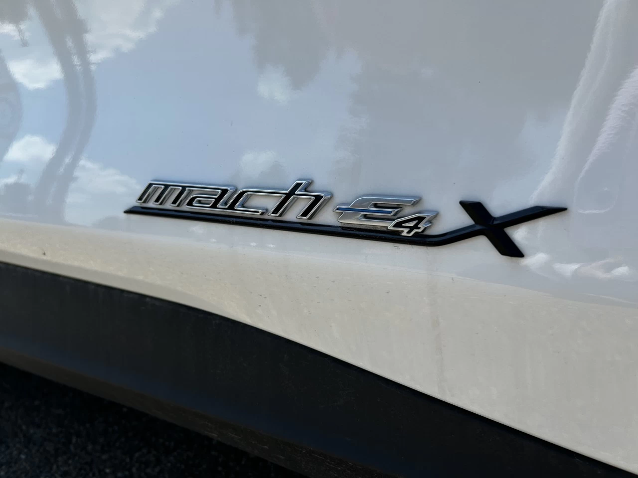 2024 Ford Mustang Mach-E SELECT AWD Image principale