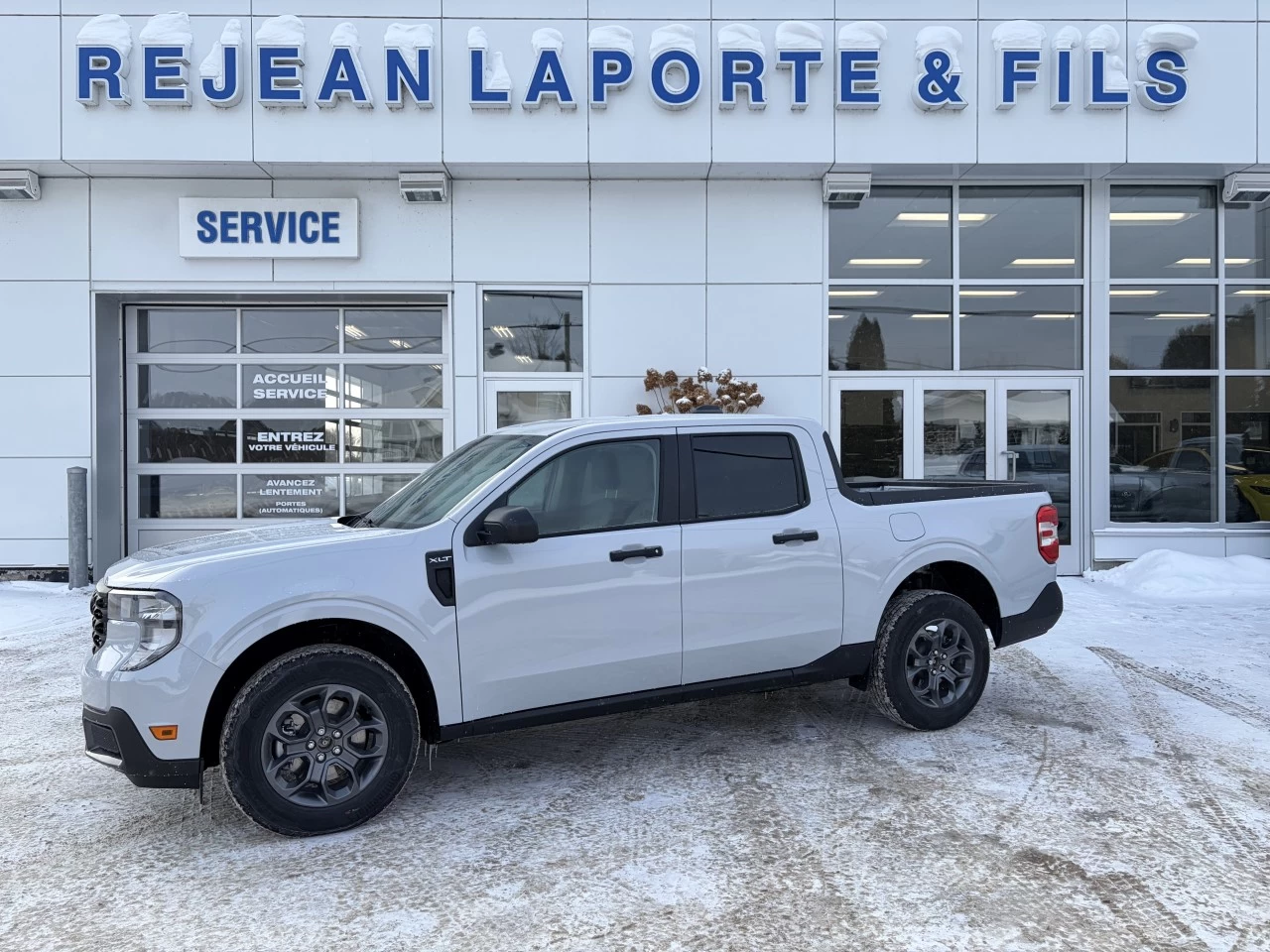 2026 Ford Maverick XLT https://www.st-norbertford.com/resize/b990ff35b810a3abc0cc817b2ca24889-1