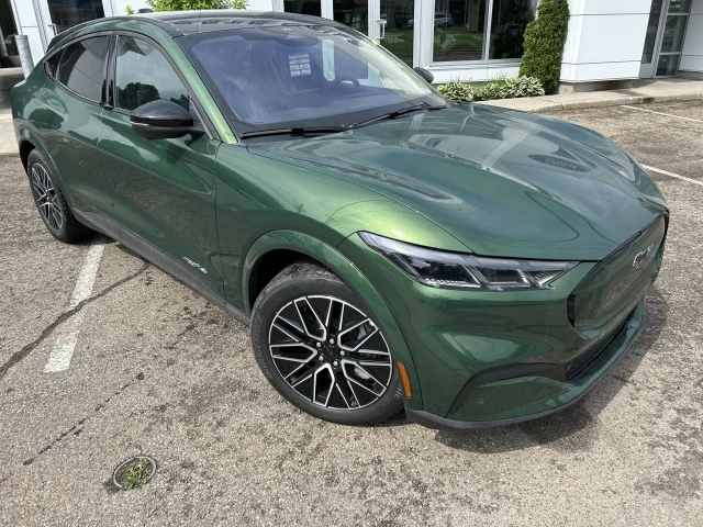 Ford Mustang Mach-E PREMIUM AWD 2025
