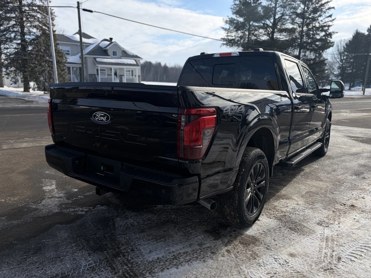 2026 Ford F-150 XLT 302A HYBRIDE POWERBOOST https://www.st-norbertford.com/resize/b990ff35b810a3abc0cc817b2ca24889-1