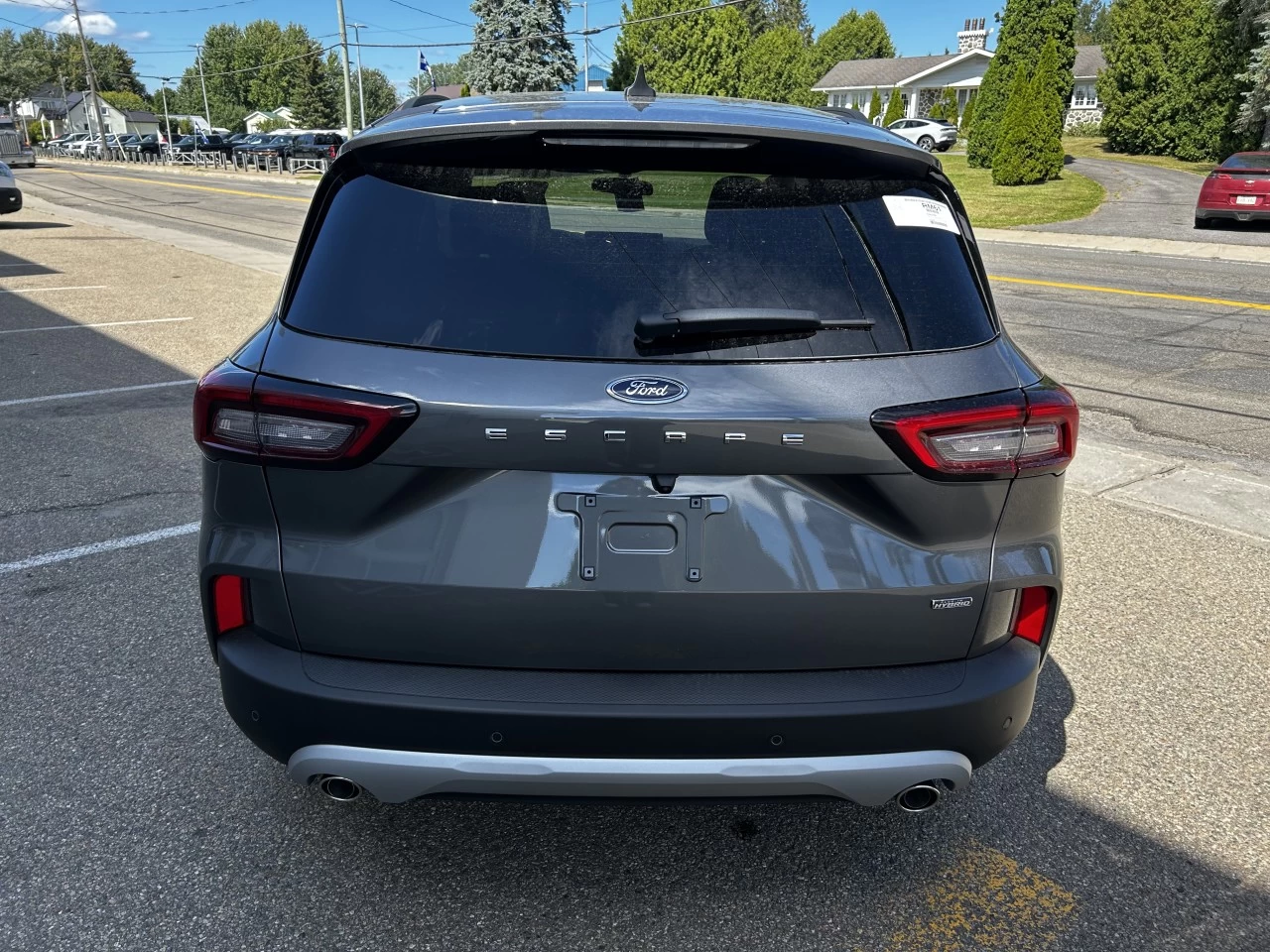 2025 Ford Escape PHEV https://www.st-norbertford.com/resize/b990ff35b810a3abc0cc817b2ca24889-1
