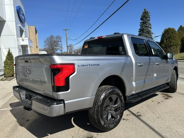 Ford F-150 Lightning FLASH 2025
