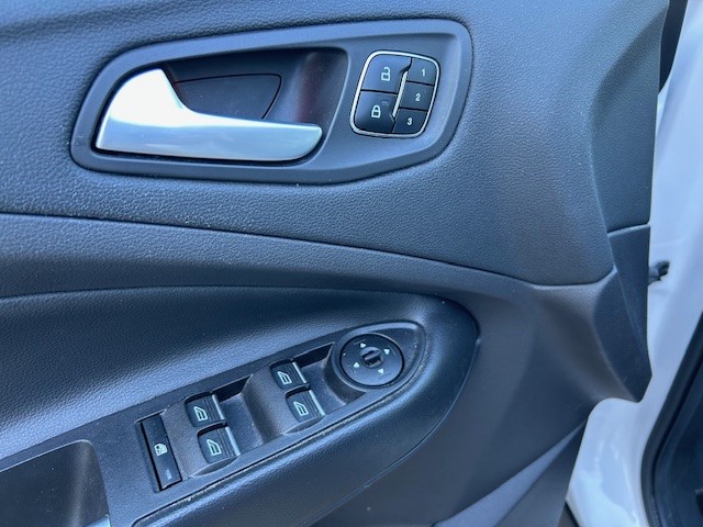 2017 Ford Escape Titanium AWD Main Image