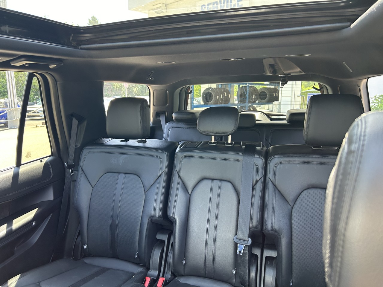 2020 Ford Expedition Limited Main Image
