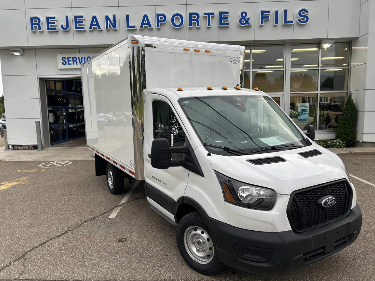 Ford 2024 Transit fourgon tronqué T-350 RWD 9500 GVWR SRW