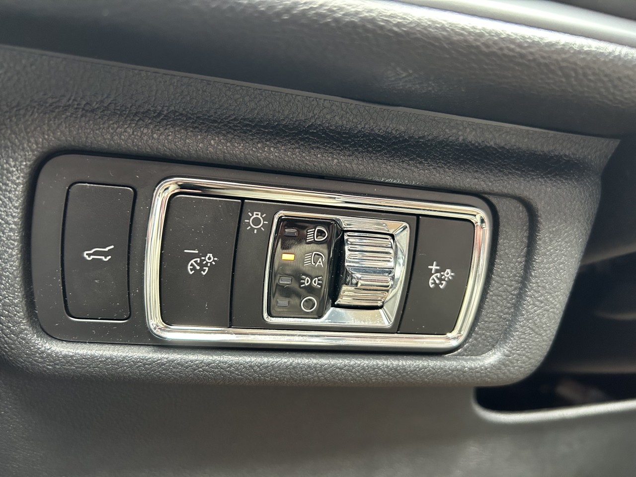 2025 Lincoln Corsair Premiere Main Image