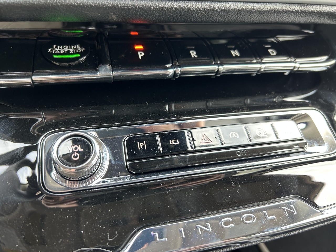 2025 Lincoln Corsair Premiere Main Image