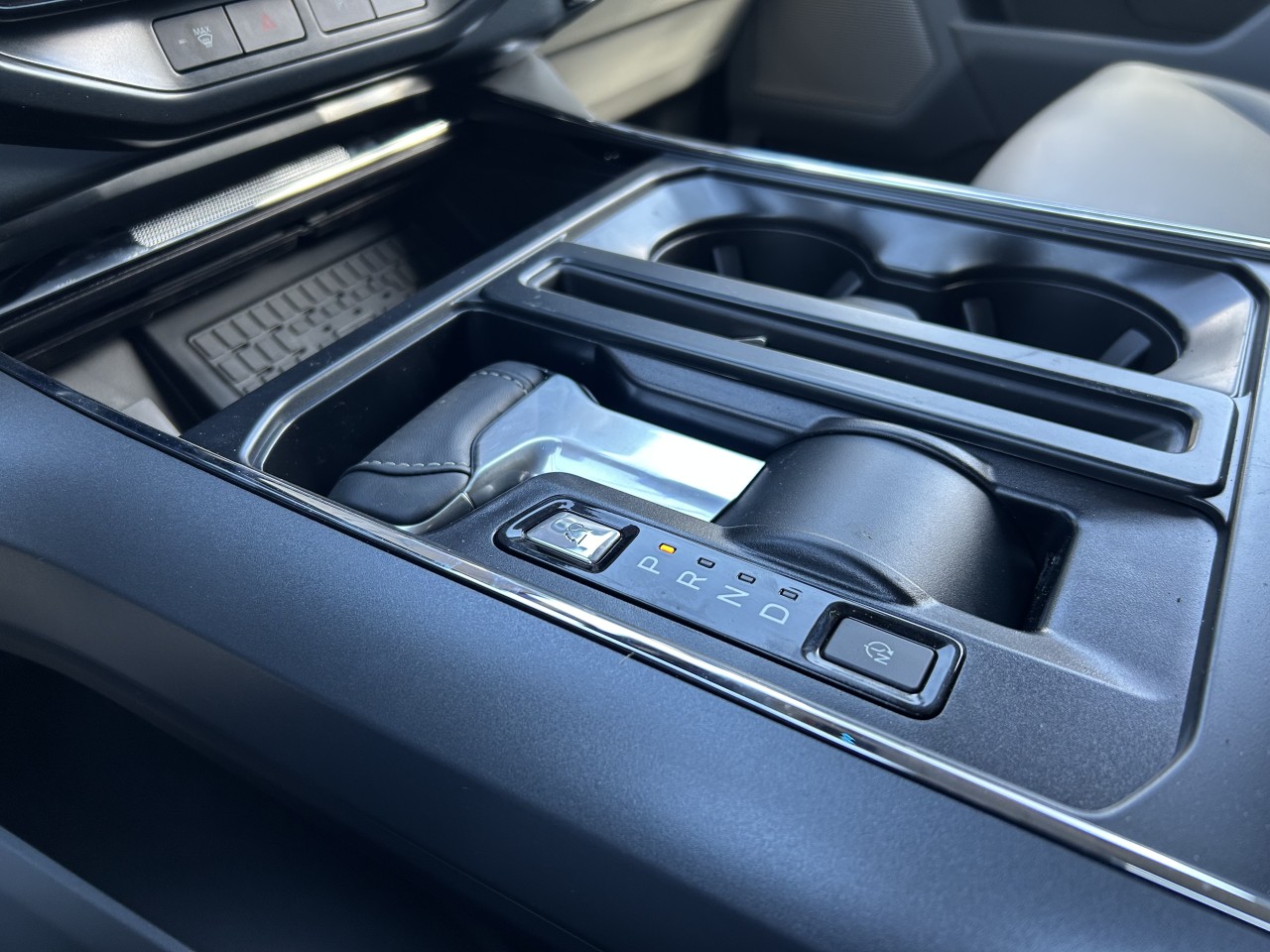 2025 Ford F-150 Lightning Flash 4WD Main Image