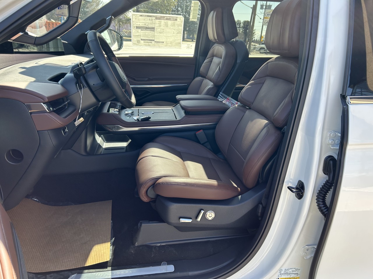2025 Lincoln Navigator L Reserve Main Image