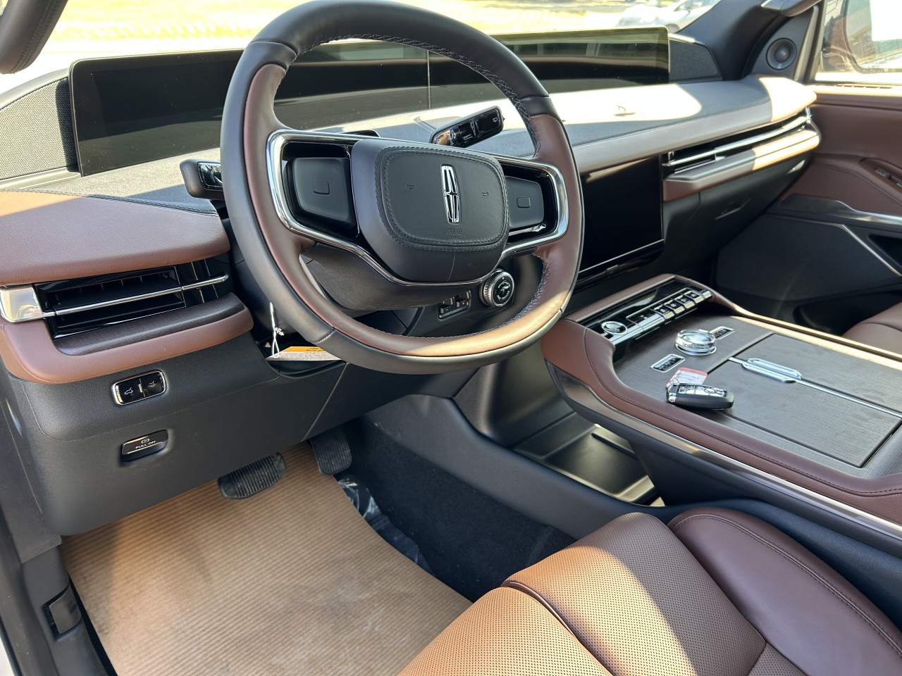 2025 Lincoln Navigator L Reserve Main Image