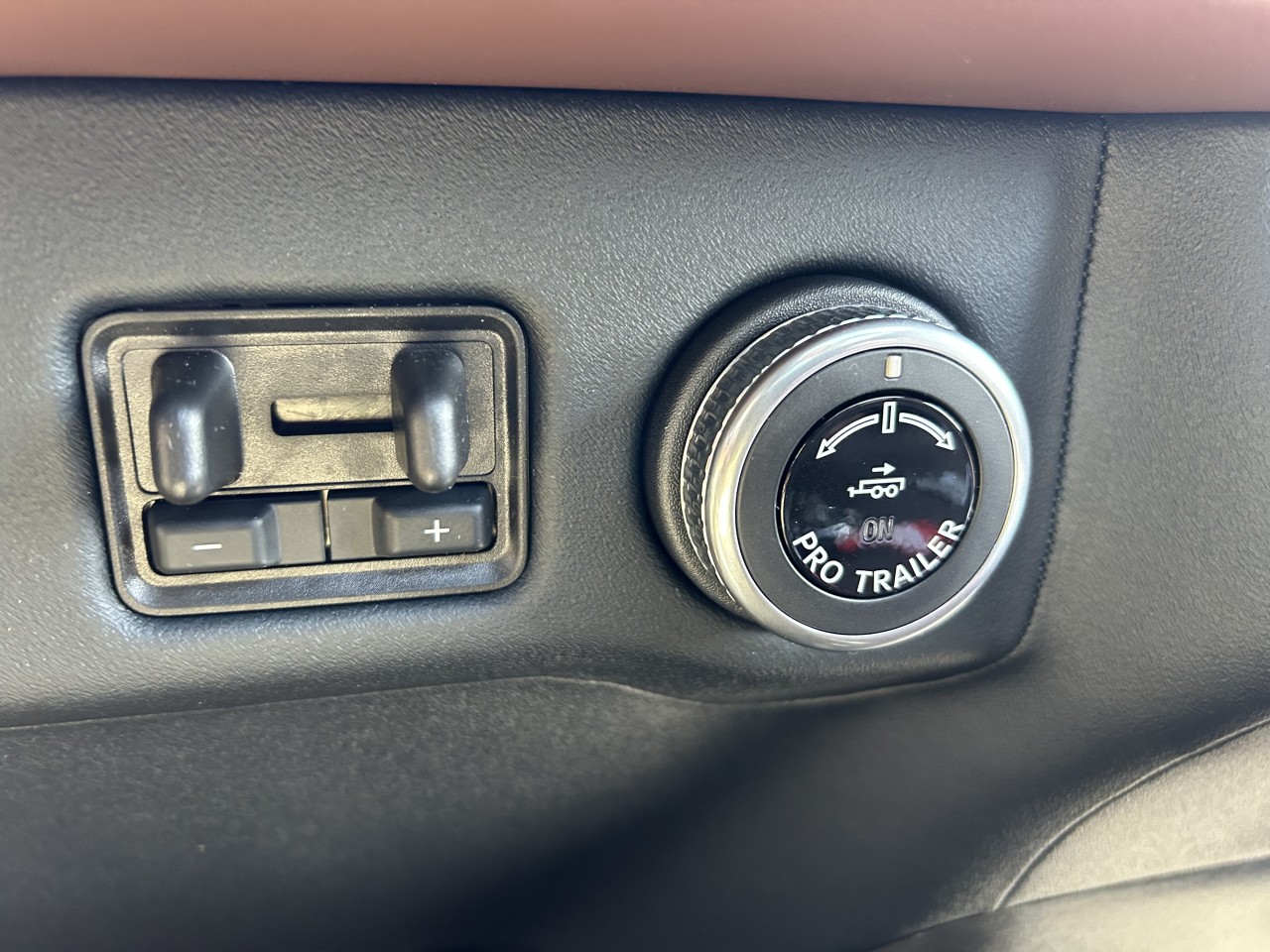 2025 Lincoln Navigator L Reserve Main Image