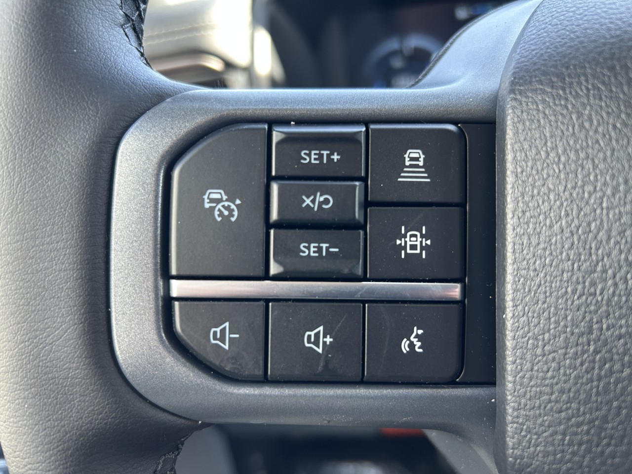 2025 Ford F-150 Lightning FLASH Main Image