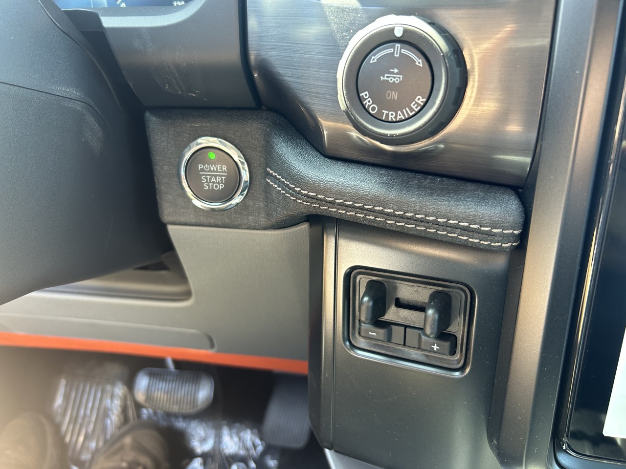 2025 Ford F-150 Lightning FLASH Main Image
