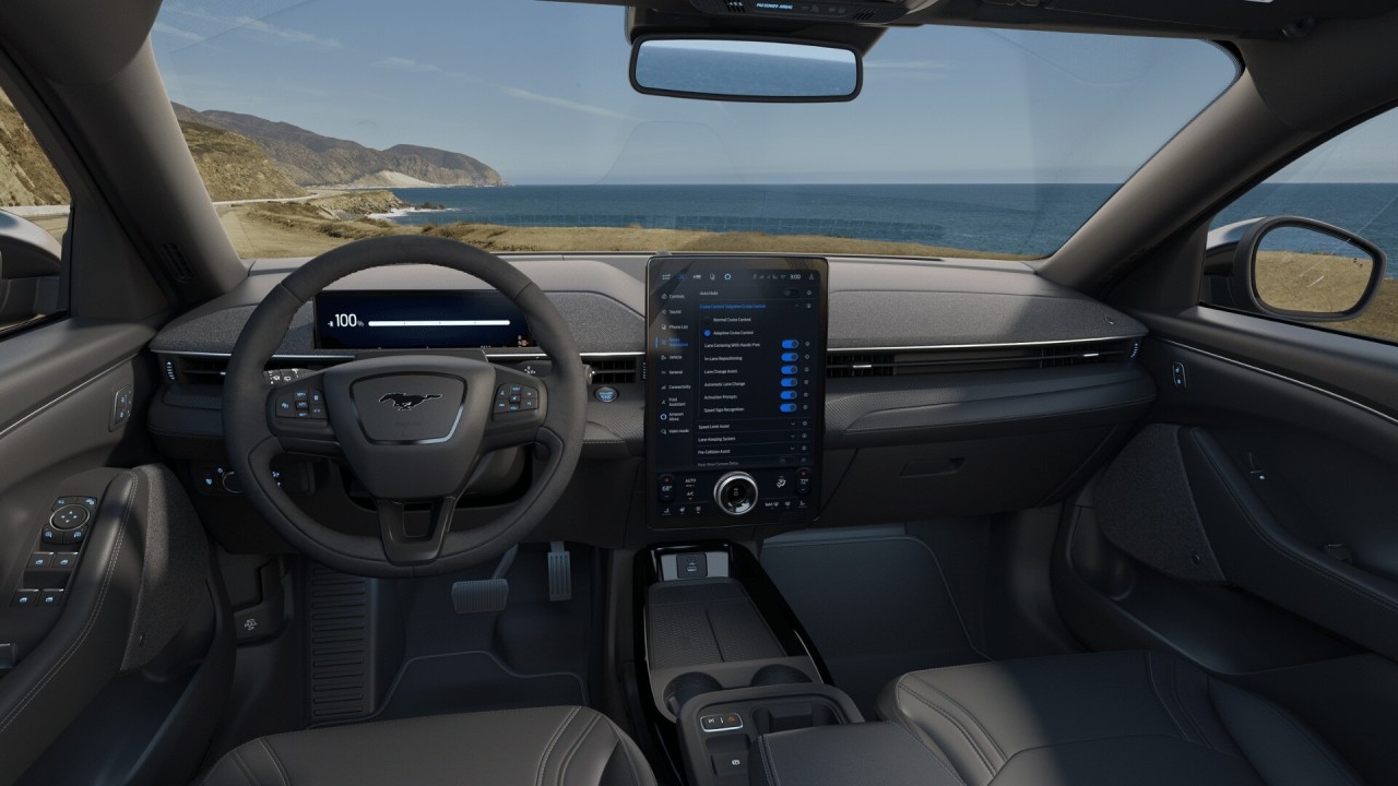 2025 Ford Mustang Mach-E PREMIUM AWD Main Image